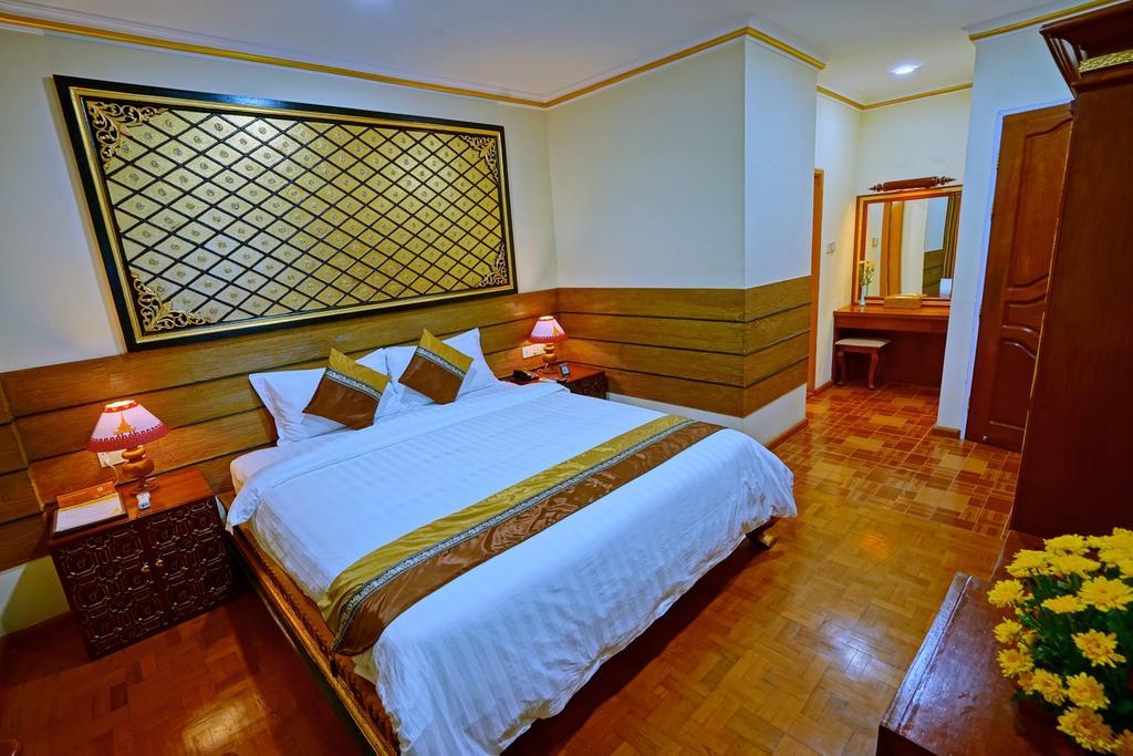 Hotel Yadanarbon Mandalay Ngoại thất bức ảnh